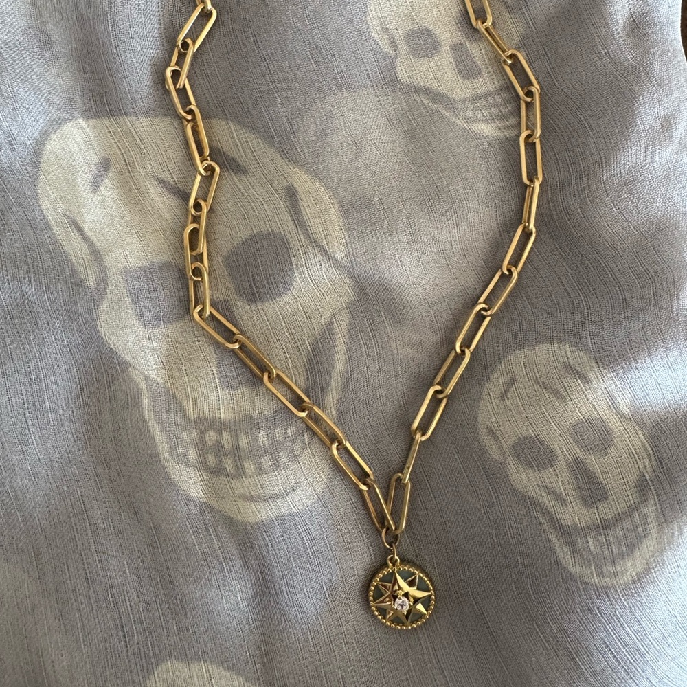 Gold Chain Necklace with Pendant